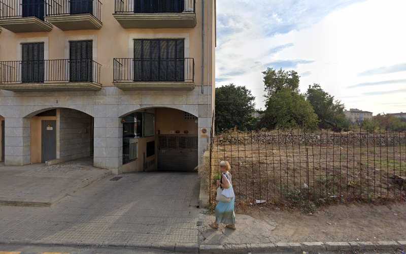 Fotografia tomada fuera de Carpintería Hermanos Rebassa S L - Carpintero en Alcúdia, Baleares