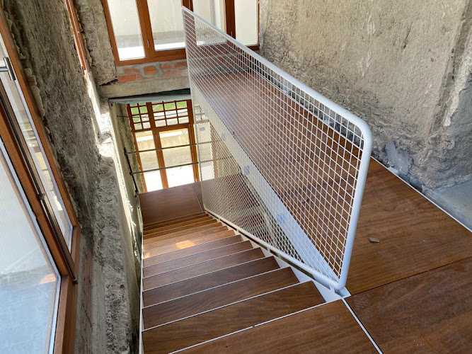 Fotografia tomada fuera de Yunque Metalwork - Carpintería en A Coruña, A Coruña