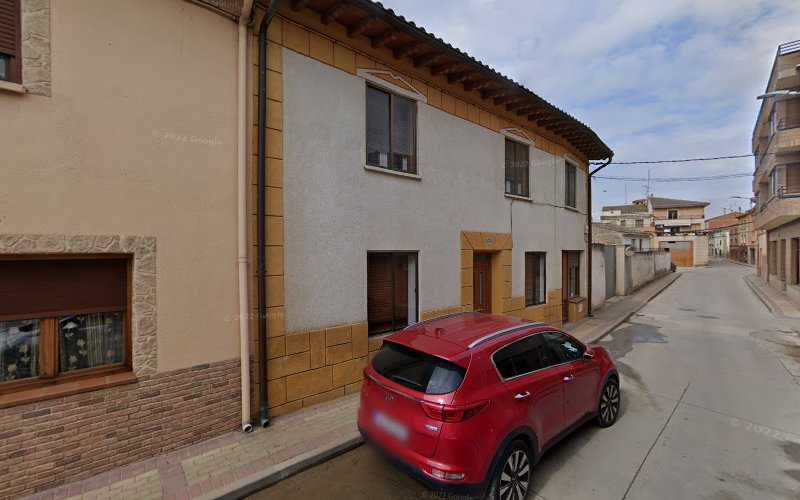 Fotografia tomada fuera de Muebles Moreno - Tienda de muebles en Sartaguda, Navarra