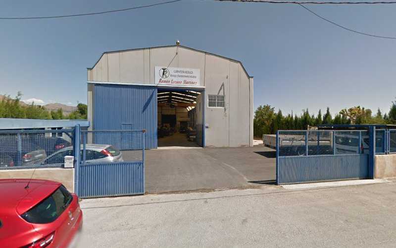 Fotografia tomada fuera de Metalistería Vulcano,S.L - Carpintería metálica y de aluminio en Santomera, Murcia