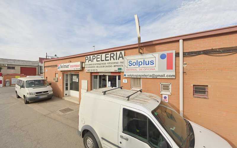 Fotografia tomada fuera de Laminados y Rotulaciones Metálicas - Carpintería metálica y de aluminio en Málaga, Málaga