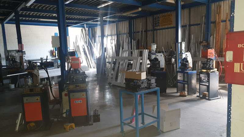 Fotografia tomada fuera de Talleres Metálicos Diego Rodríguez - Carpintería metálica y de aluminio en Málaga, Málaga