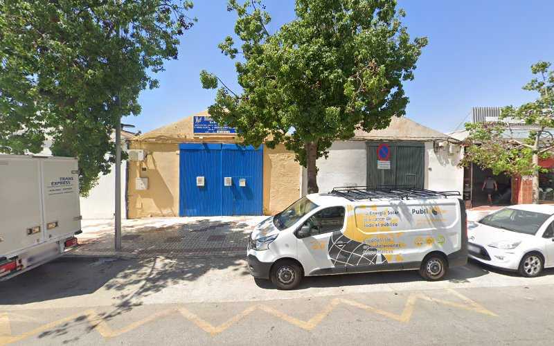 Fotografia tomada fuera de Aluminios Mariví Benítez - Carpintería metálica y de aluminio en Málaga, Málaga