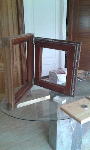 Fotografia tomada fuera de Fusteria Bausà - Tienda de armarios en Sant Joan, Baleares