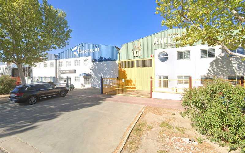 Fotografia tomada fuera de Codialum Albacete - Carpintería metálica y de aluminio en Albacete, Albacete