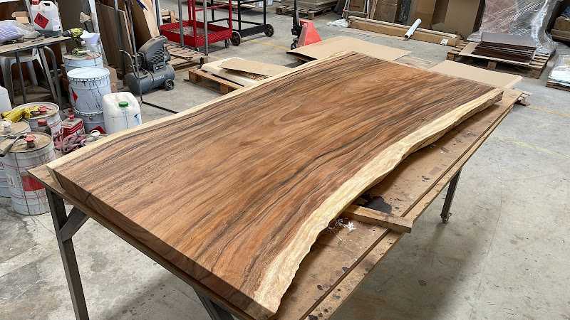 Fotografia tomada fuera de Factoriacentral.com - Fábrica de muebles en Albacete, Albacete