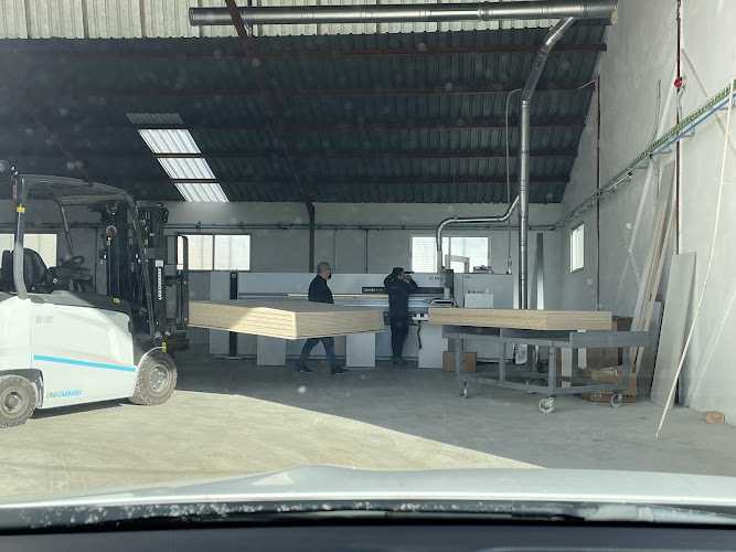 Fotografia tomada fuera de Tableros y Puertas Moreno S.L. - Comercio en Santo Ángel, Murcia