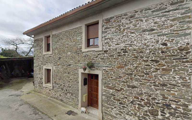 Fotografia tomada fuera de Carpintería Martín de Jesús Martín Gómez - Carpintero en A Carballeira, A Coruña