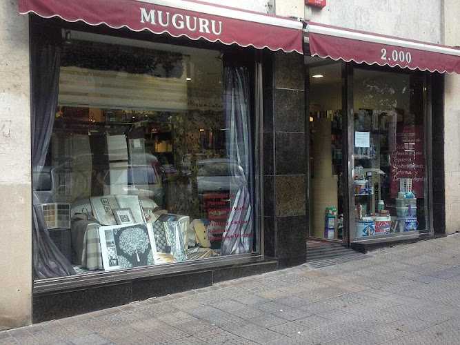 Fotografia tomada fuera de Muguru 2000 Decoración - Tienda de artículos para el hogar en Galdakao, Vizcaya