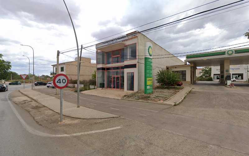 Fotografia tomada fuera de Finestres Felanitx - Carpintería metálica y de aluminio en Felanitx, Baleares