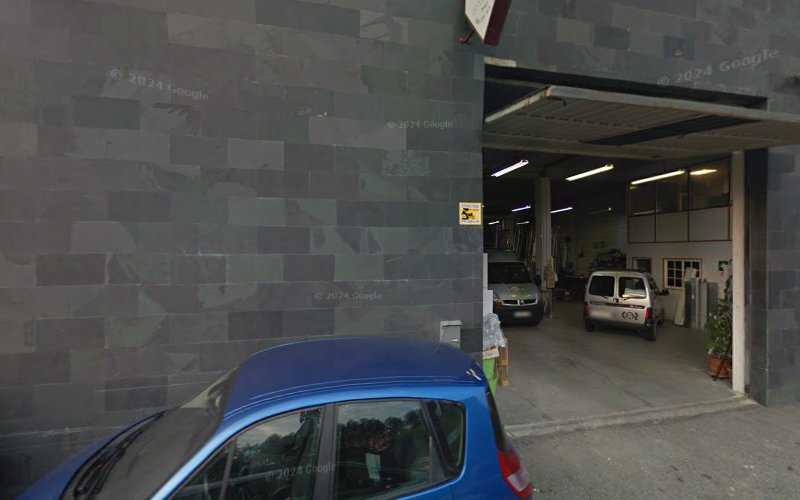 Fotografia tomada fuera de Aluminios Carvigo S.L. - Carpintería metálica y de aluminio en Vigo, Pontevedra