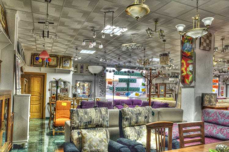 Fotografia tomada fuera de Muebles Domínguez - Tienda de muebles en Órgiva, Granada