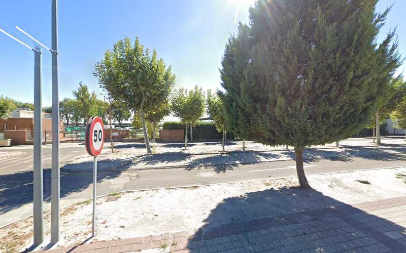 Fotografia tomada fuera de Metálicas Ro Gui S L - Carpintería metálica y de aluminio en Íscar, Valladolid