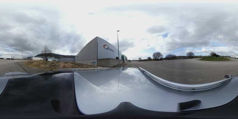 Fotografia tomada fuera de Sistemas en PVC Quindex - Carpintero en Heras, Medio Cudeyo, Cantabria