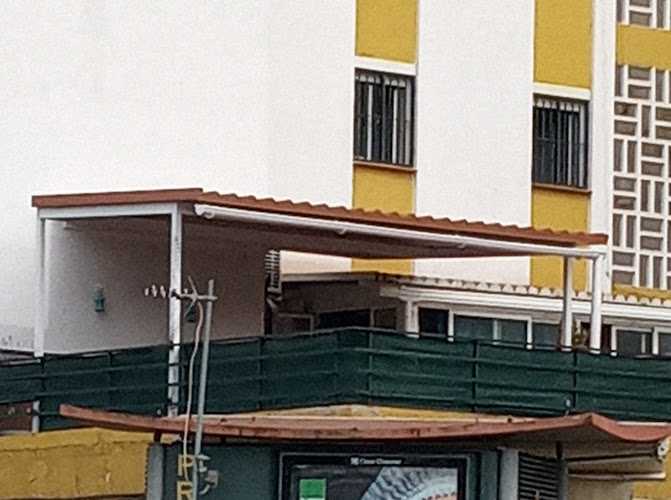Fotografia tomada fuera de Carpintería Metálica Tovar - Carpintería metálica y de aluminio en Gines, Sevilla