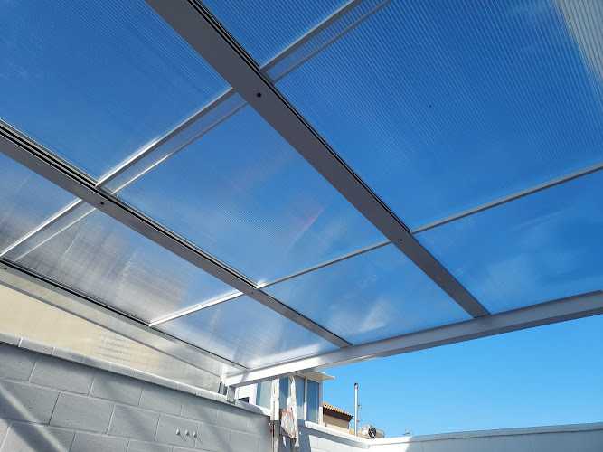 Fotografia tomada fuera de HERRERIA Y CARPINTERIA METALICA DOMINGO MOYA - Herrero en Gines, Sevilla