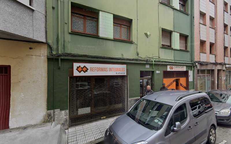 Fotografia tomada fuera de Carpinteria de madera y reformas GQ - Tienda de armarios en Gijón, Asturias