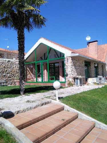 Fotografia tomada fuera de BCL Isidro S.L - Carpintería metálica y de aluminio en Geria, Valladolid