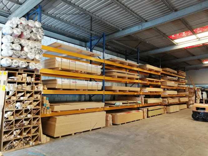 Fotografia tomada fuera de MADERAS DELGADO - Carpintería en Jerez de la Frontera, Cádiz