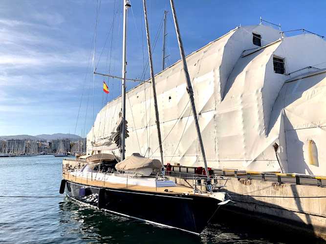 Fotografia tomada fuera de Teak Deckings - Nautical Teaknology - Carpintería en Palma, Baleares