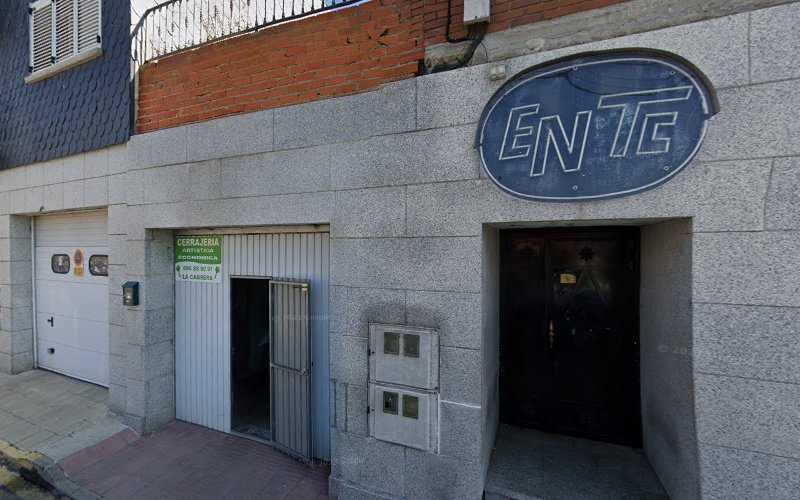 Fotografia tomada fuera de Carpintería De Aluminio José Antonio Martín - Carpintería metálica y de aluminio en La Cabrera, Madrid