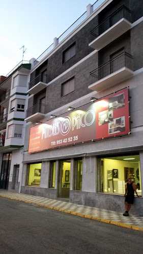 Fotografia tomada fuera de Muebles Paco Hermanos Martinez Gomez C.B. - Tienda de muebles en Beas de Segura, Jaén