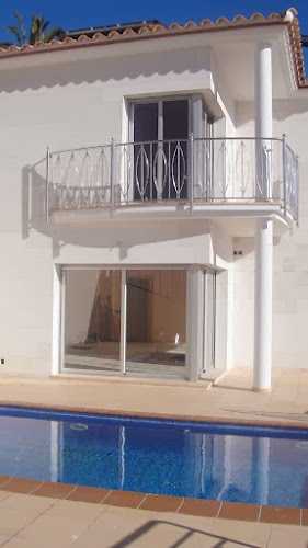 Fotografia tomada fuera de ·CIAC· Cristalerías y Aluminios - Metal·listeria en Arenys de Munt, Barcelona