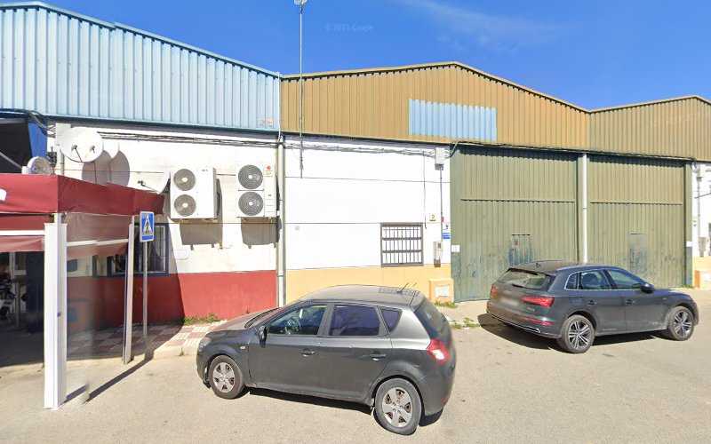 Fotografia tomada fuera de GLOBAL ALUMINIO - Carpintería metálica y de aluminio en Alcalá del Río, Sevilla