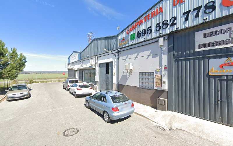 Fotografia tomada fuera de J.A. EXPOPERFIL S.L. - Proveedor de aluminio en Alcalá del Río, Sevilla