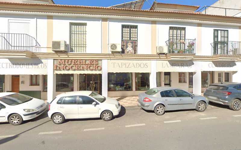 Fotografia tomada fuera de Muebles Inocencio - Tienda de muebles en Alcalá del Río, Sevilla
