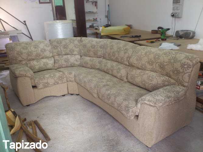 Fotografia tomada fuera de Restauraciones Ríos - Tapicería en La Zarza, Badajoz