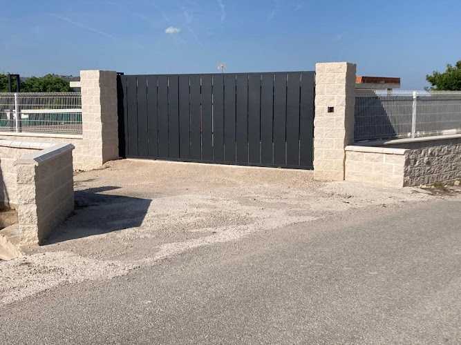 Fotografia tomada fuera de Metálicas Moratalla - Carpintería metálica y de aluminio en Moratalla, Murcia