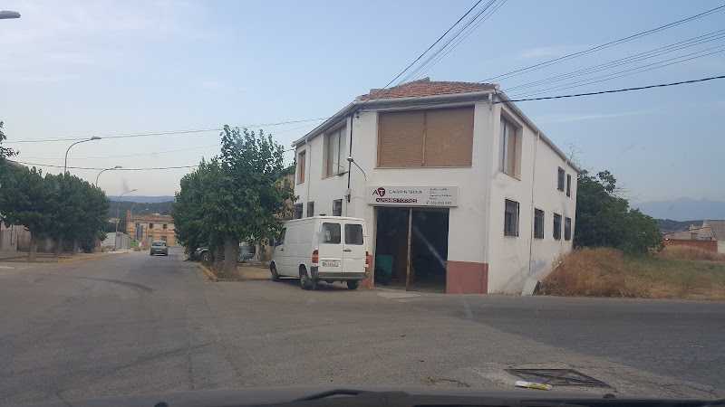 Fotografia tomada fuera de Carpintería Alfonso Torres - Carpintería en Caravaca de la Cruz, Murcia