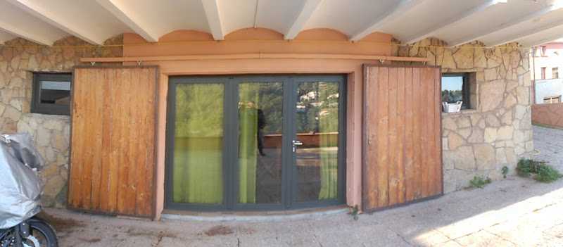 Fotografia tomada fuera de Cristalerías Martorell - Cristalero en Martorell, Barcelona