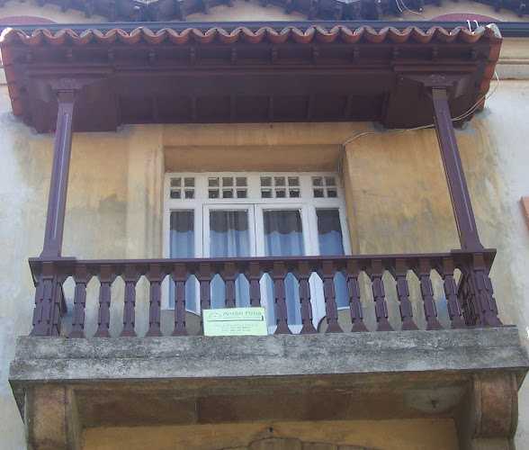 Fotografia tomada fuera de Carpintería-Ebanistería Antón Pena - Fabricante de mobles en Lugo, Lugo
