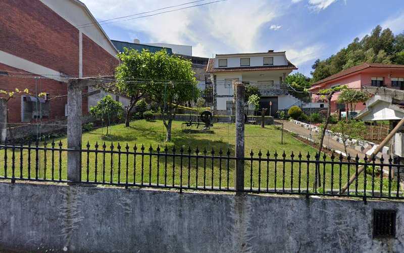 Fotografia tomada fuera de Talleres Cuenya - Carpintería metálica y de aluminio en Redondela, Pontevedra