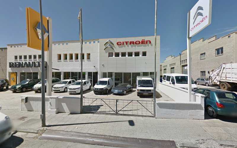 Fotografia tomada fuera de Cristalería Dodea - Carpintería metálica y de aluminio en Puigcerdà, Girona