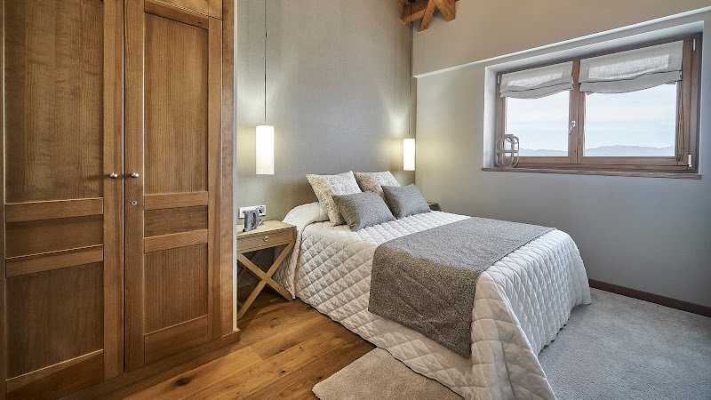 Fotografia tomada fuera de Disseny Cerdanya - Contratista de acabado de interiores en Puigcerdà, Girona