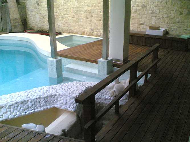 Fotografia tomada fuera de Parquets Roman - Servicio de instalación de suelos de madera en Yecla, Murcia