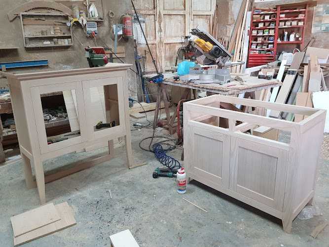 Fotografia tomada fuera de Carpinteria Sendon S.l. - Store en Louro, A Coruña