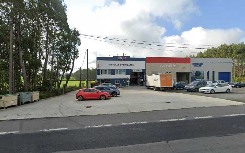 Fotografia tomada fuera de Aristeko, Molduras de Madera Natural - Carpintero en Santa Comba, A Coruña