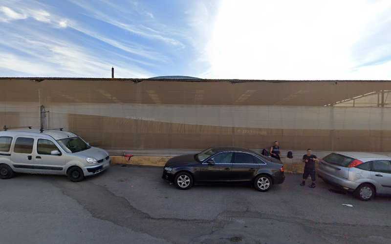Fotografia tomada fuera de MADERAS Y CONTRACHAPADOS S.L. - Servicio de logística en Vícar, Almería
