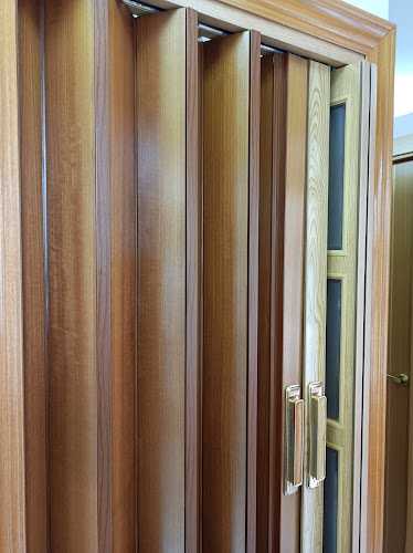 Fotografia tomada fuera de Puertas Del Río - Proveedor de puertas en Palencia, Palencia