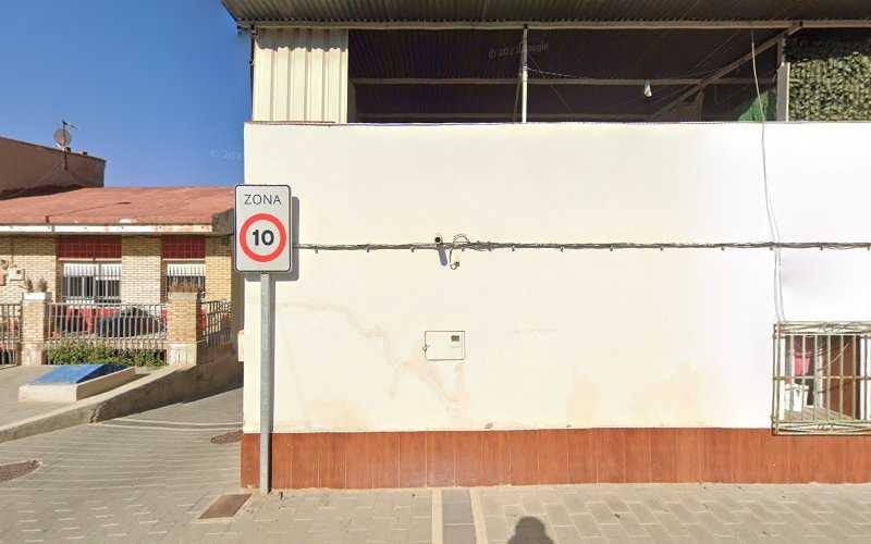 Fotografia tomada fuera de Carpintería Antonio Martínez - Comercio en Lorca, Murcia