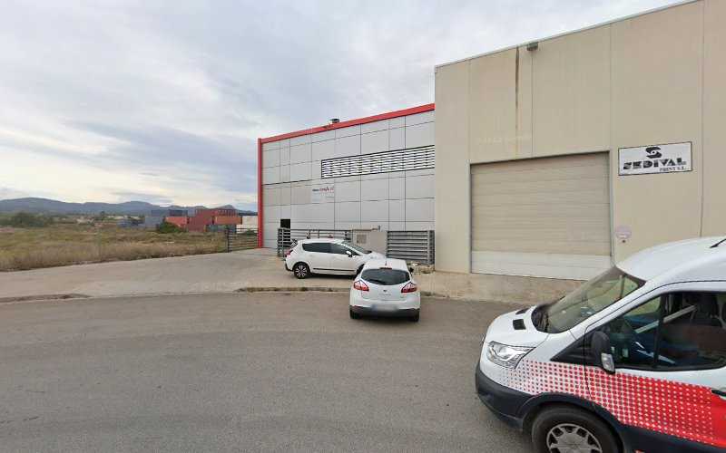 Fotografia tomada fuera de Talleres Lasafe, S.L. - Carpintería metálica y de aluminio en Náquera, Valencia