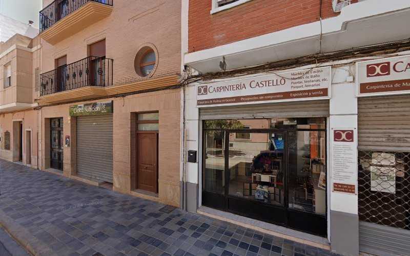 Fotografia tomada fuera de Carpintería Castelló - Carpintero en Moncada, Valencia