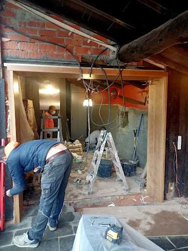 Fotografia tomada fuera de Carpintería DAMIAN - Furniture maker en Betanzos, A Coruña