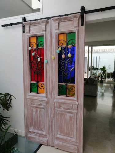 Fotografia tomada fuera de Carpinteria Dos Hermanas - Carpintería en Dos Hermanas, Sevilla