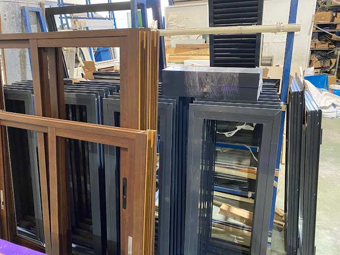 Fotografia tomada fuera de CARPINTERIAS BAREA - Carpintería metálica y de aluminio en Dos Hermanas, Sevilla