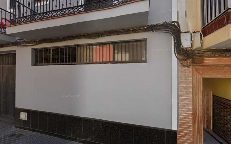 Fotografia tomada fuera de Granado E Hijos - Carpintería metálica y de aluminio en Dos Hermanas, Sevilla